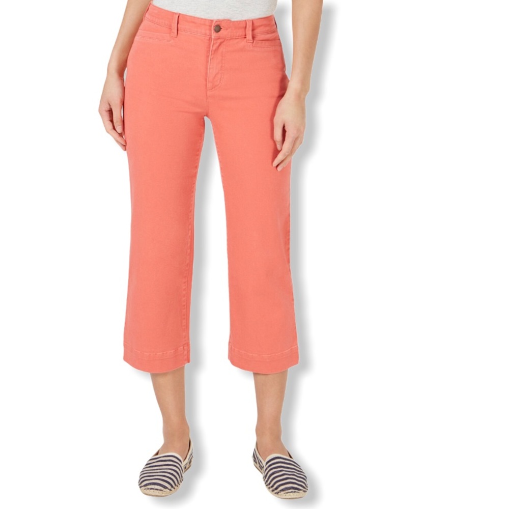 Charter Club Petite Wide-Leg Flare-Crop Je…